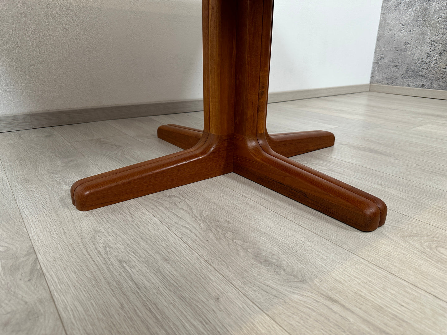 Ausziehbarer Teak Esstisch bis 219cm im Danish Design, 1980er