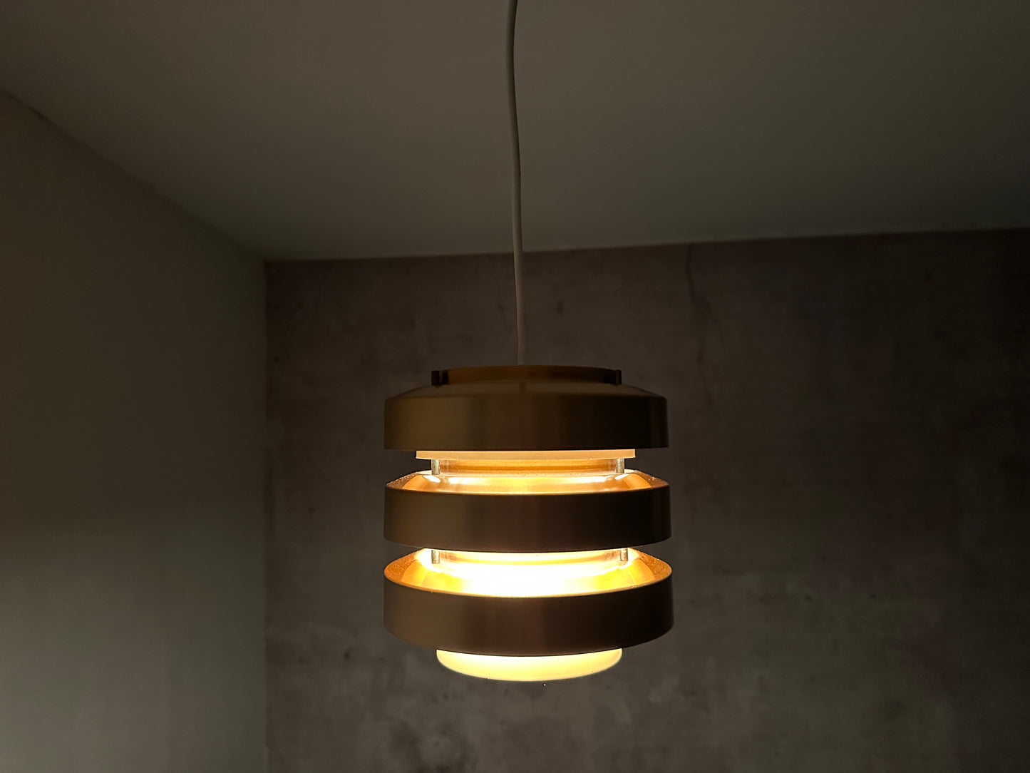 DDR Pendelleuchte / Deckenlampe VEB Metalldrücker Halle, 70er Jahre