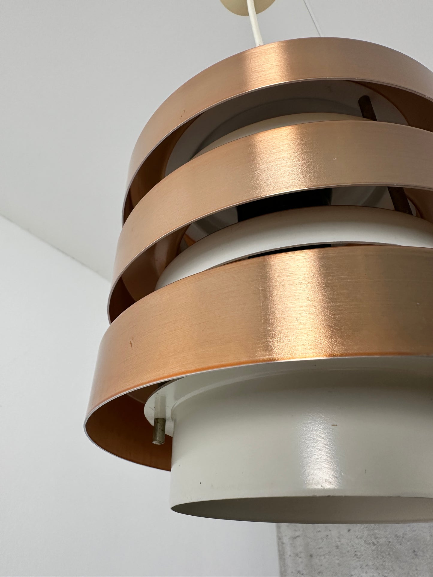 DDR Pendelleuchte / Deckenlampe VEB Metalldrücker Halle, 70er Jahre