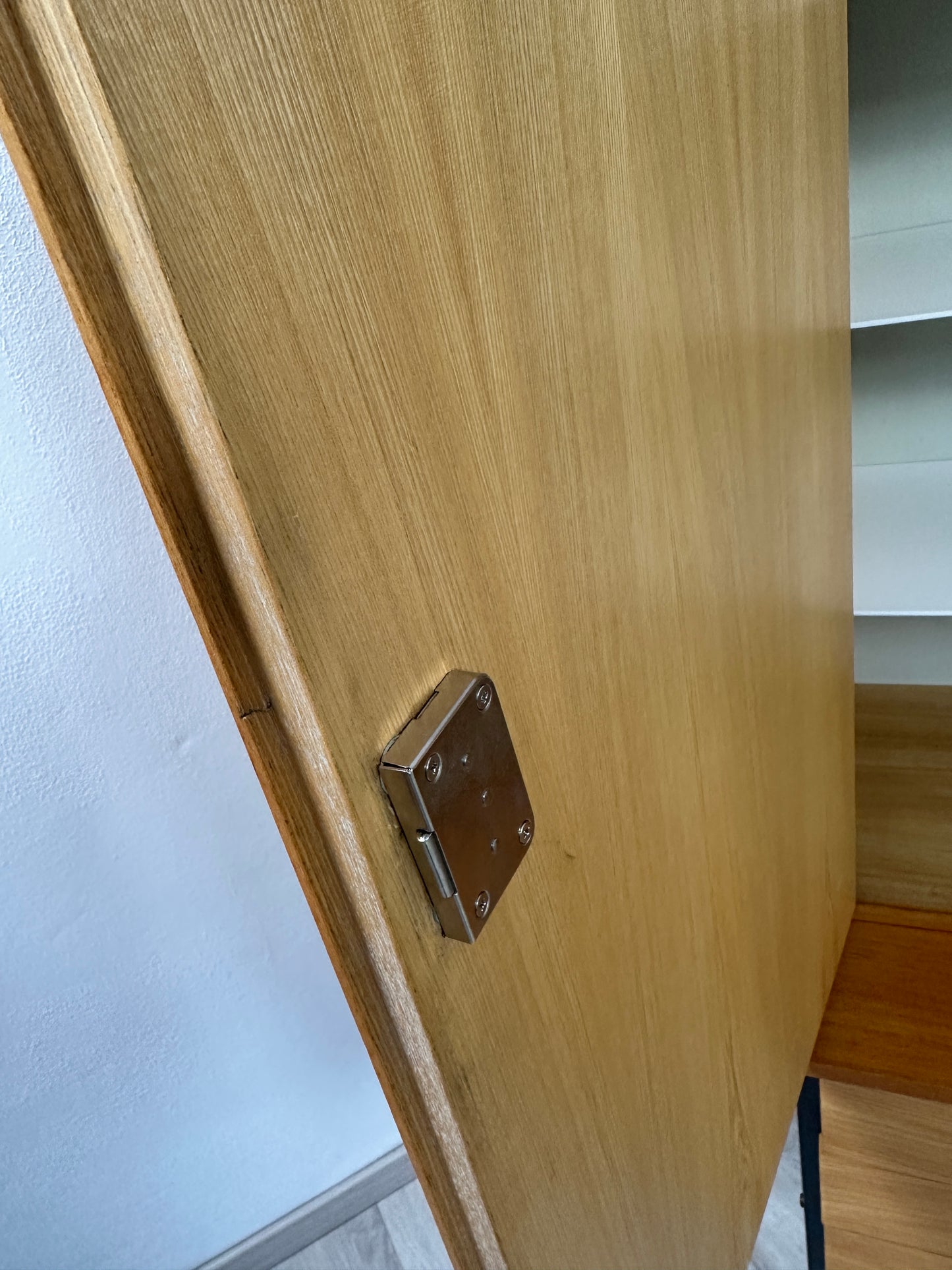Hellerau Eschenholz Kommode / Sideboard / Anrichte mit Barschrank, 60er 70er