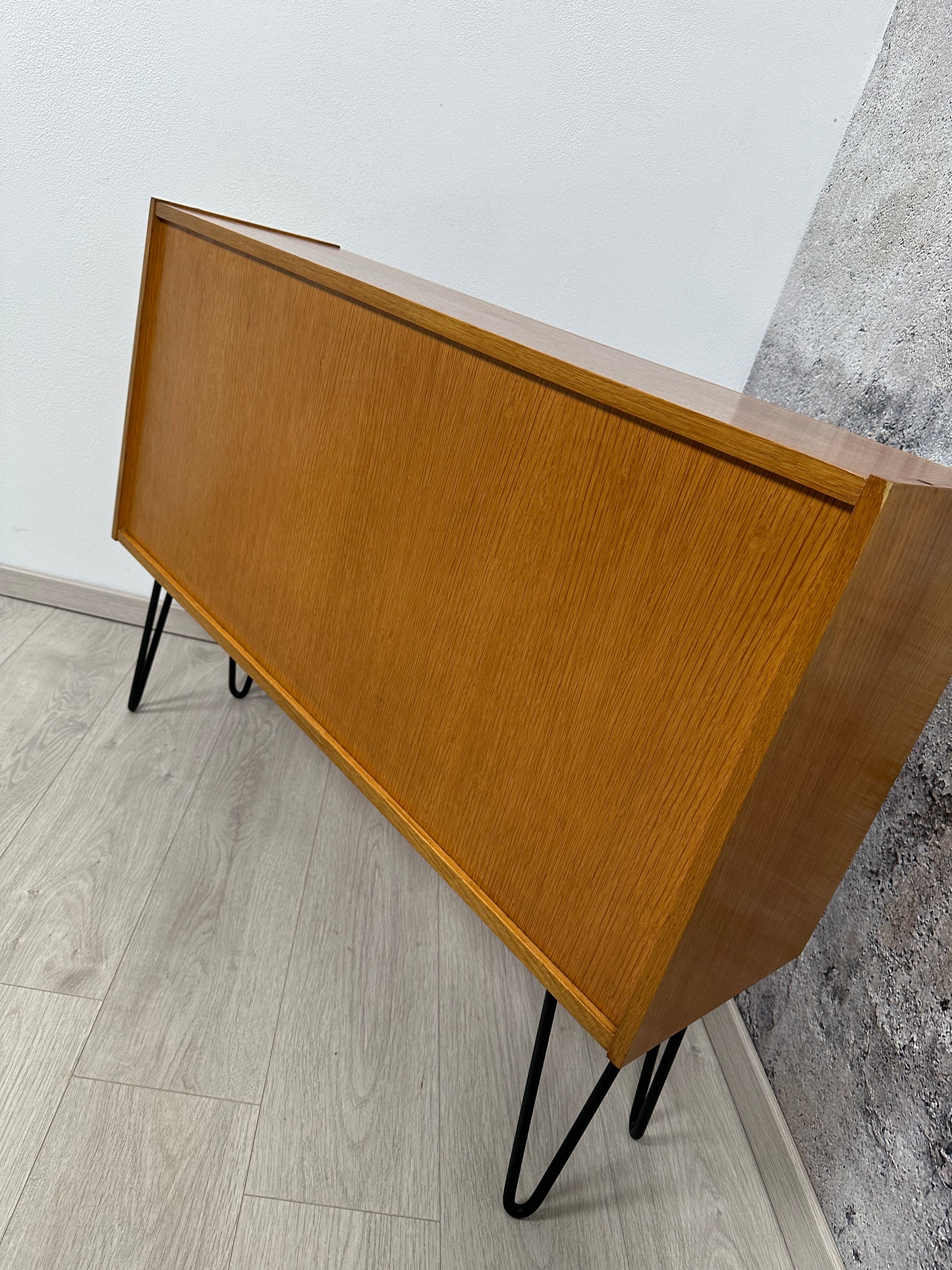 Kommode / Sideboard auf Hairpins by Jiří Jiroutek für Interier Praha, 1960er
