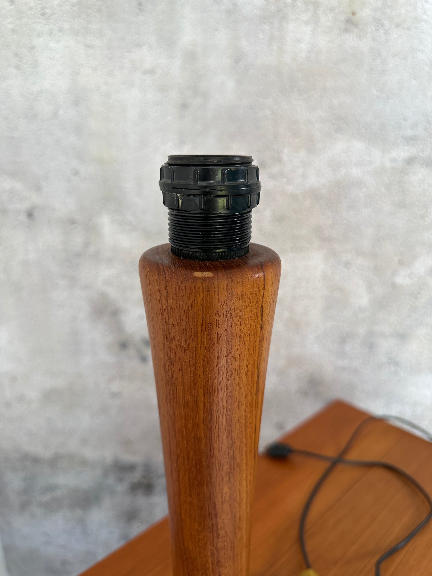 Dänische XXL Tischlampe / Tischleuchte by Dyrlund Teak Leinen