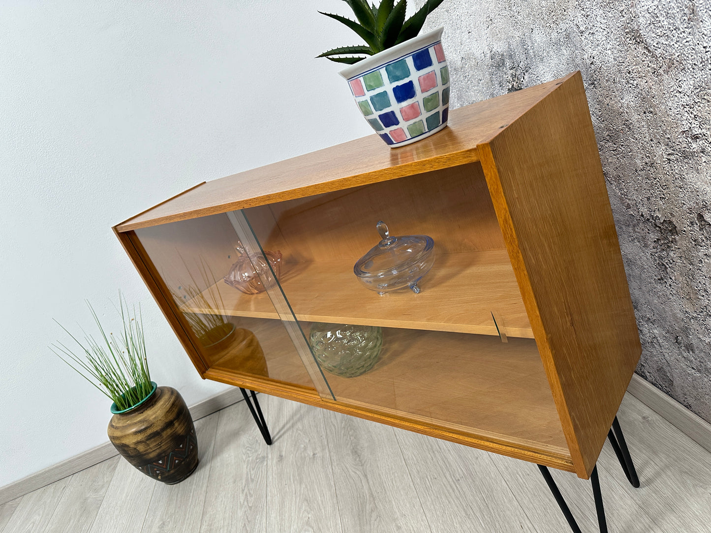 Kommode / Sideboard auf Hairpins by Jiří Jiroutek für Interier Praha, 1960er