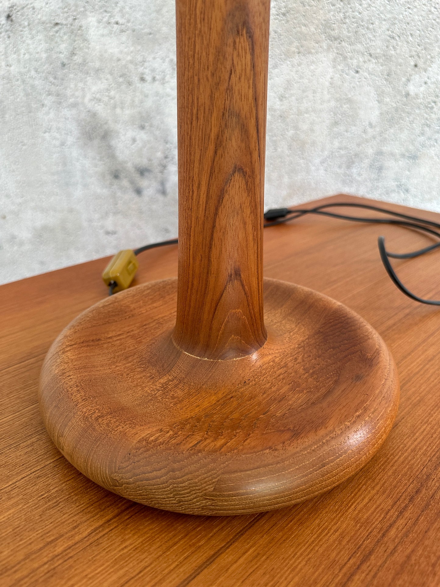 Dänische XXL Tischlampe / Tischleuchte by Dyrlund Teak Leinen