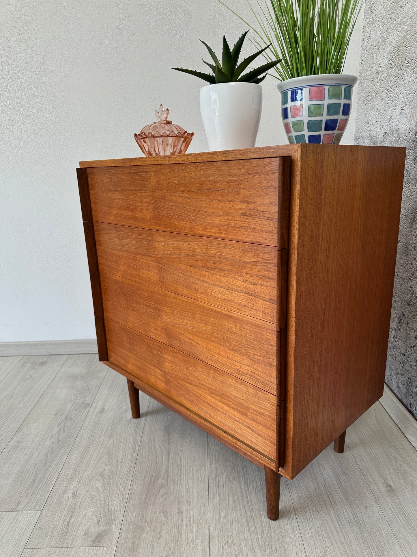 Teak Kommode / Dresser mit 4 Schubladen, 1960er 1970er