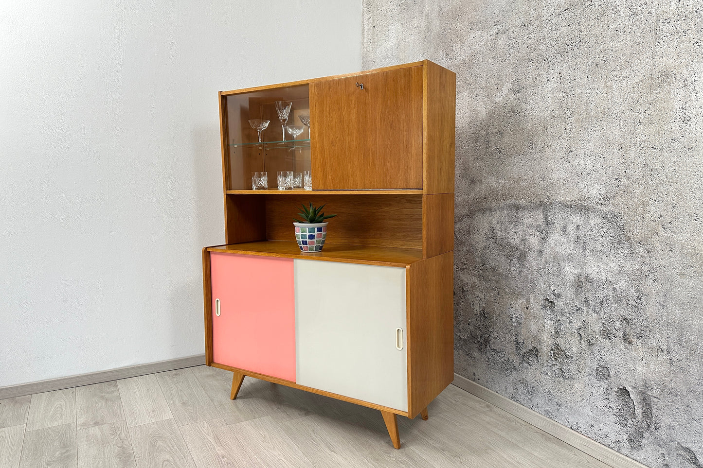 Kommode / Sideboard / Anrichte U-452 mit Barschrank by Jiří Jiroutek für Interier Praha, 1960er