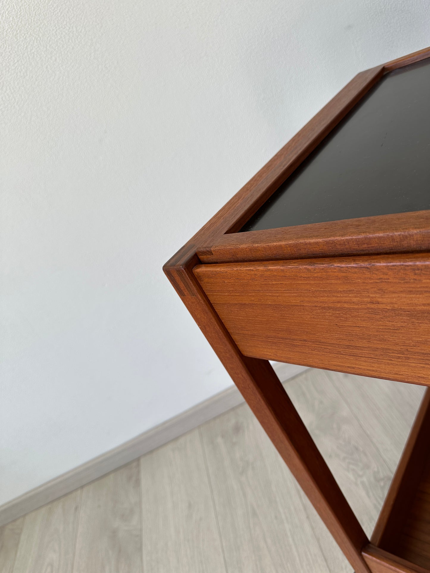 Danish Teak Barwagen / Beistelltisch auf Rollen by Vildbjerg, 60er