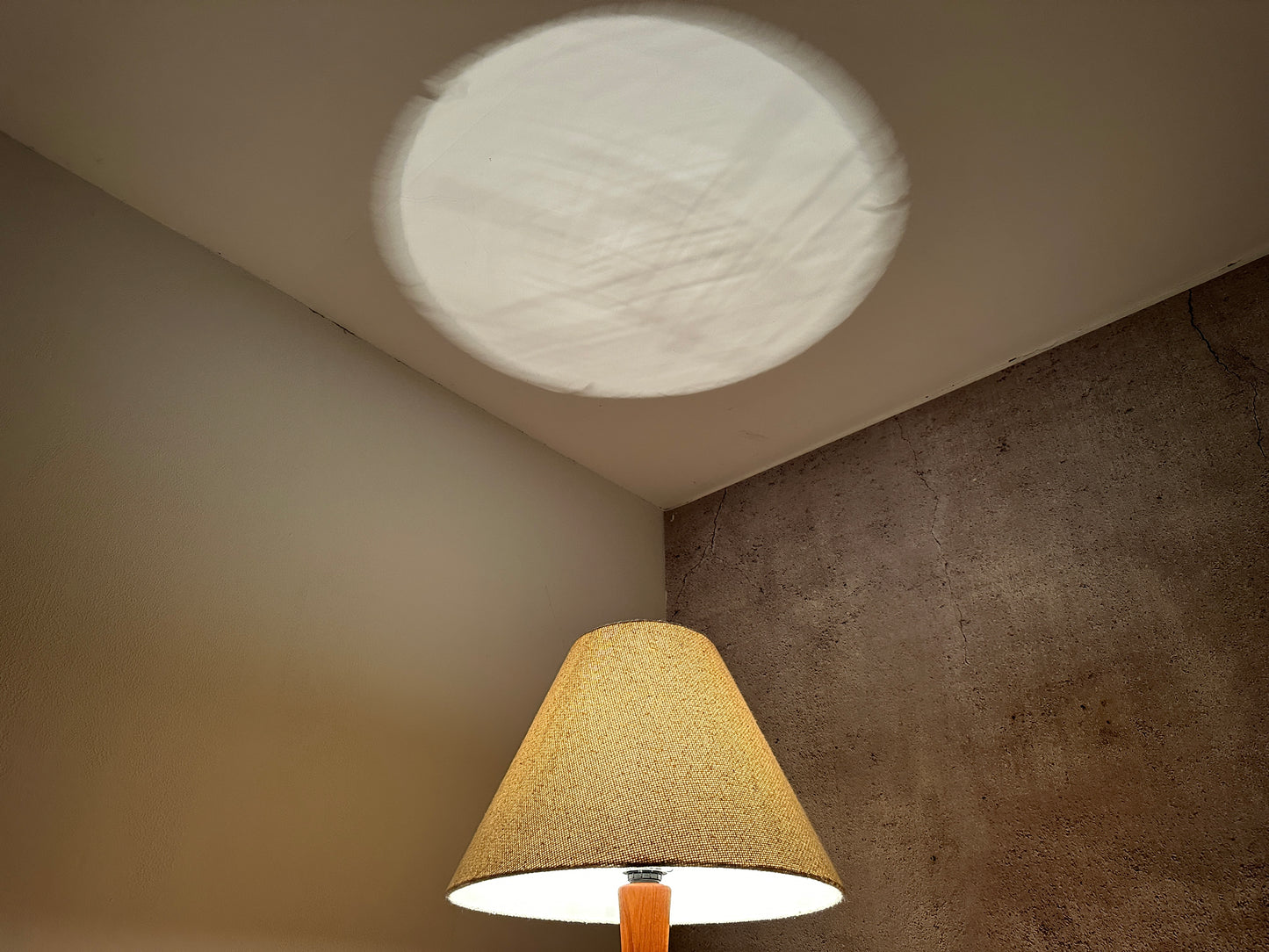 Dänische XXL Tischlampe / Tischleuchte by Dyrlund Teak Leinen