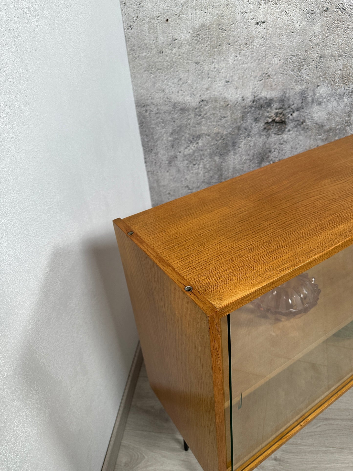 Kommode / Sideboard auf Hairpins by Jiří Jiroutek für Interier Praha, 1960er