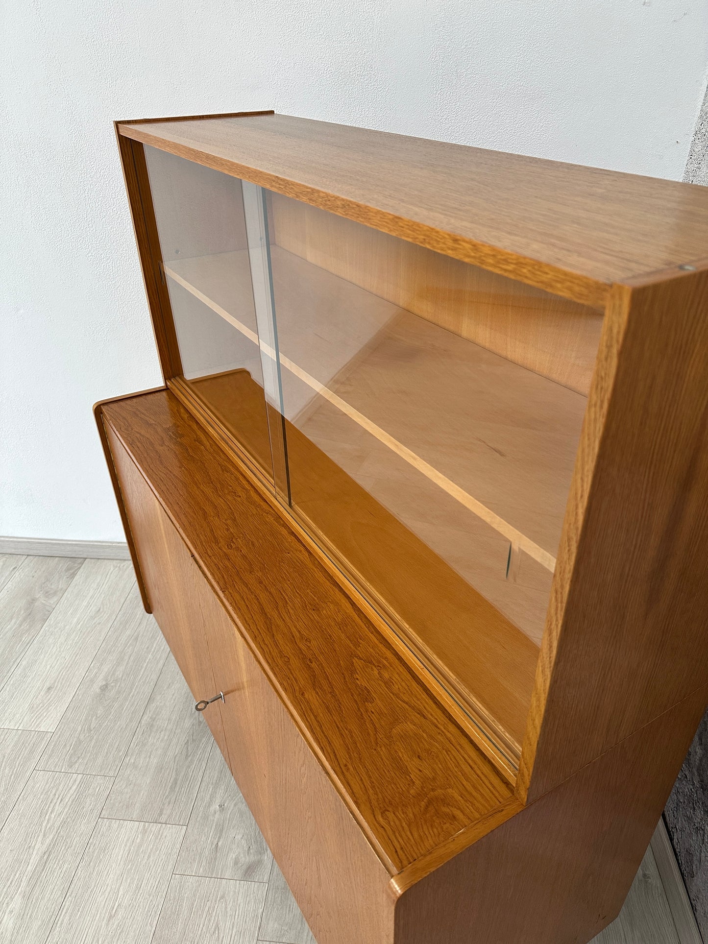 Kommode / Anrichte / Vitrine U-450 by Jiří Jiroutek für Interier Praha, 1960er
