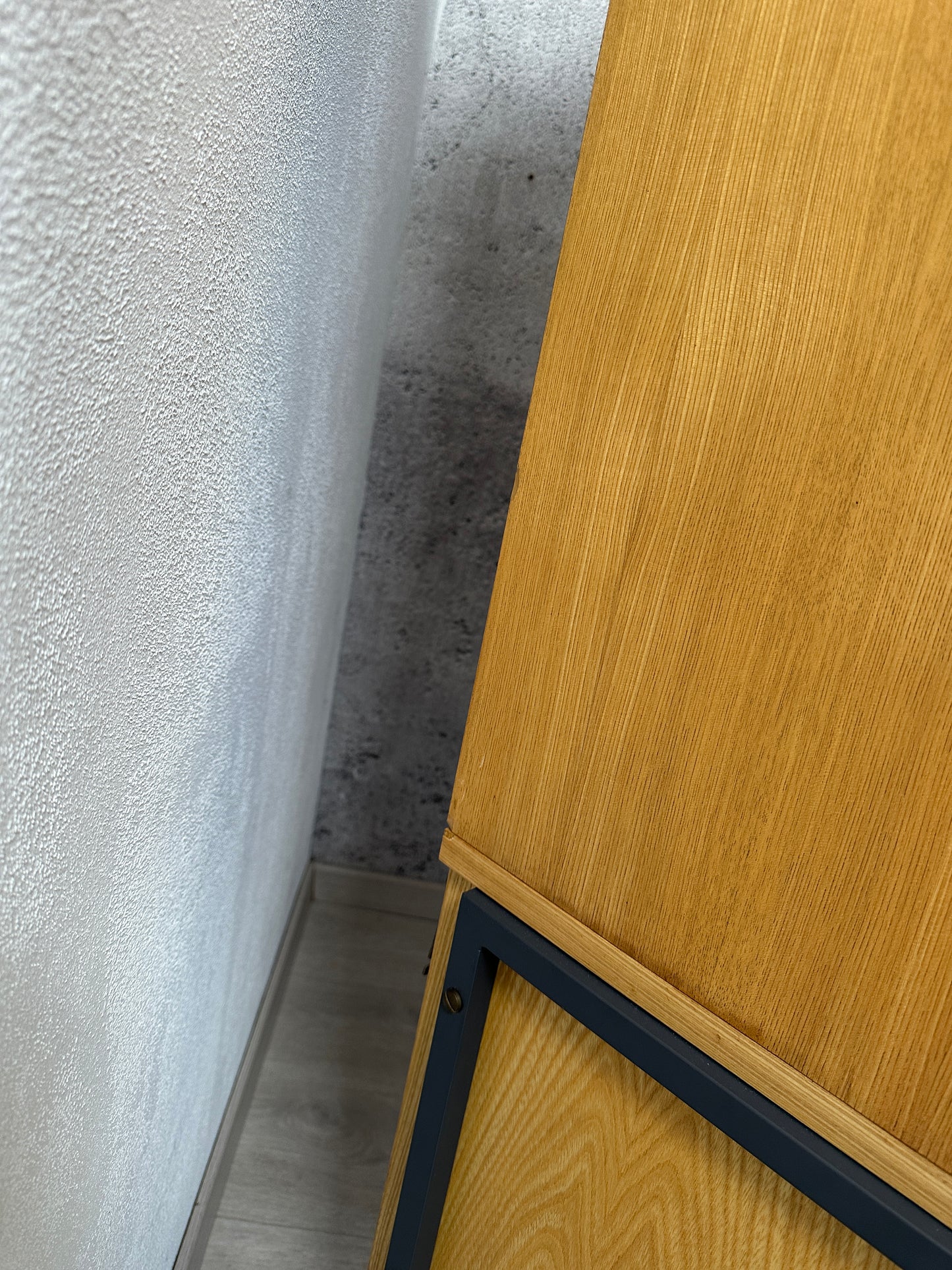 Hellerau Eschenholz Kommode / Sideboard / Anrichte mit Barschrank, 60er 70er