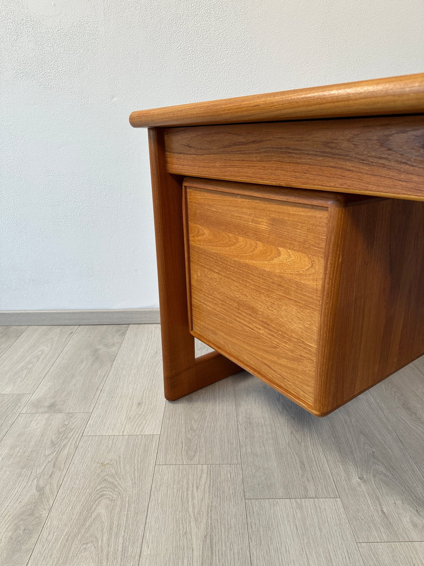 Dänischer Teak Schreibtisch / Desk by Dansk Form, 80er 90er