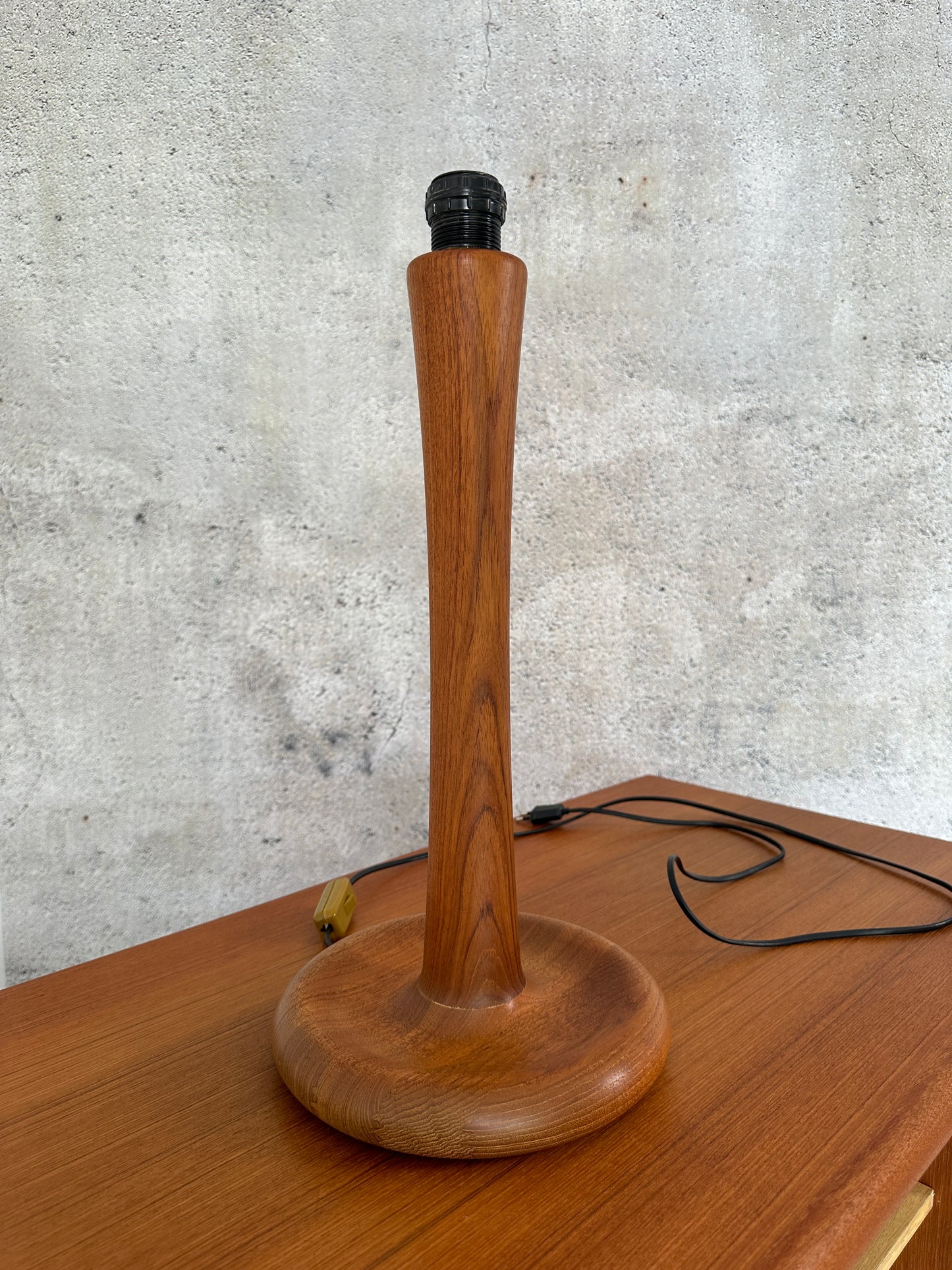 Dänische XXL Tischlampe / Tischleuchte by Dyrlund Teak Leinen
