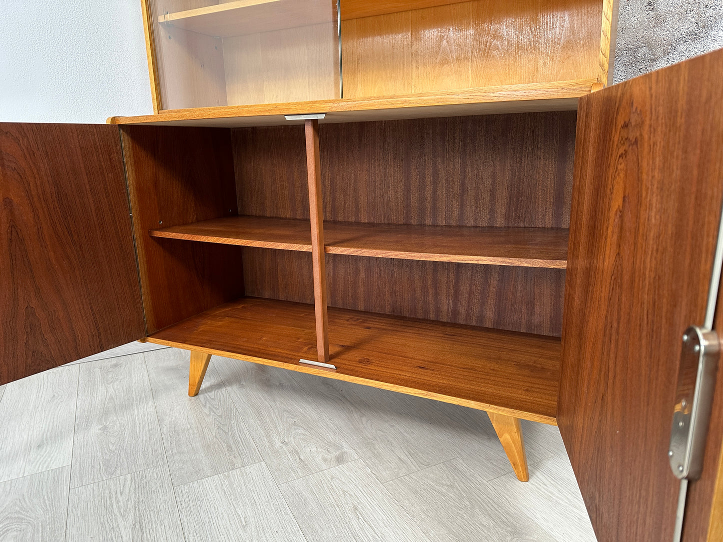 Kommode / Anrichte / Vitrine U-450 by Jiří Jiroutek für Interier Praha, 1960er