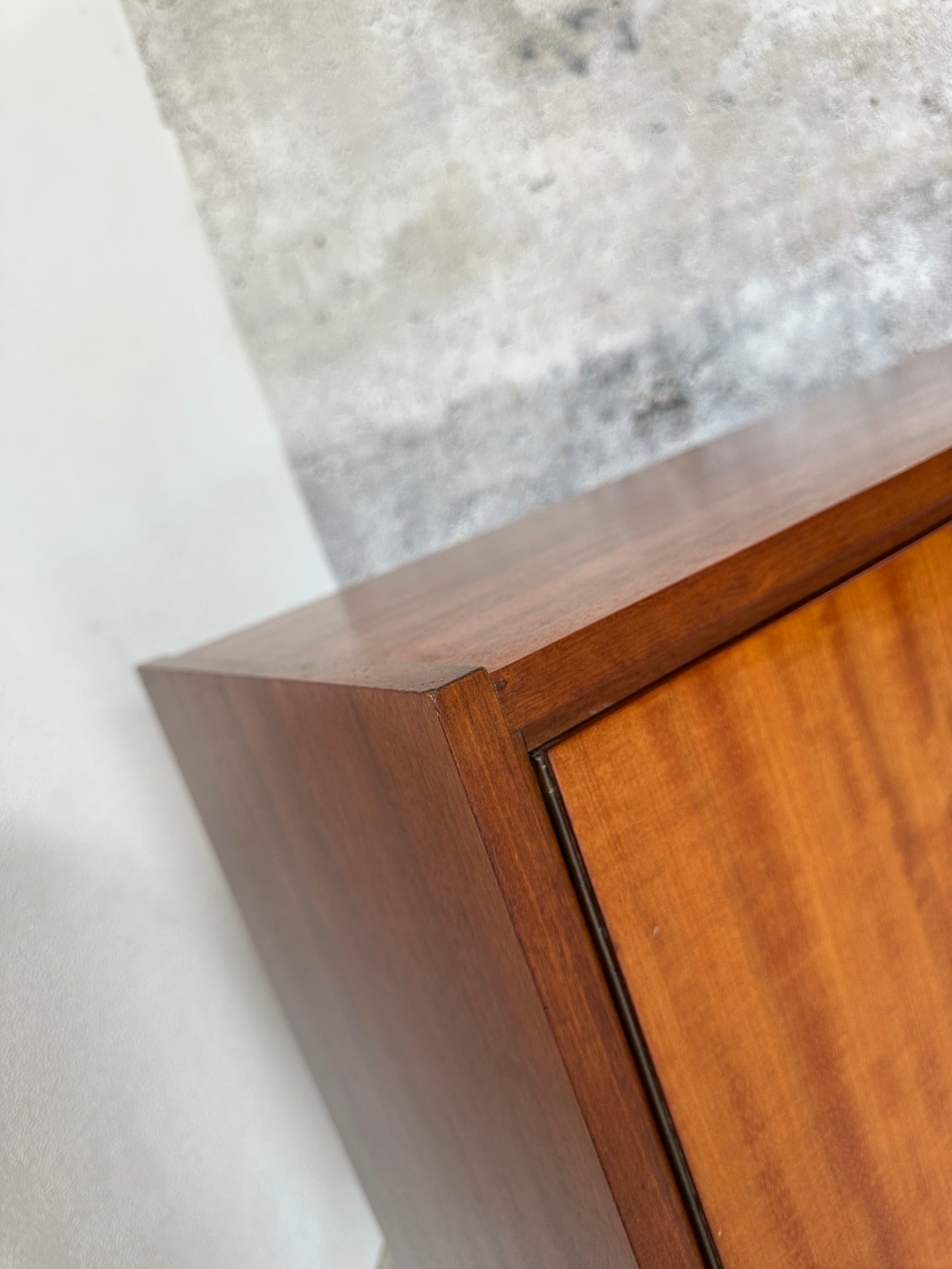DDR Sideboard / Kommode in Nussbaum, 1960er
