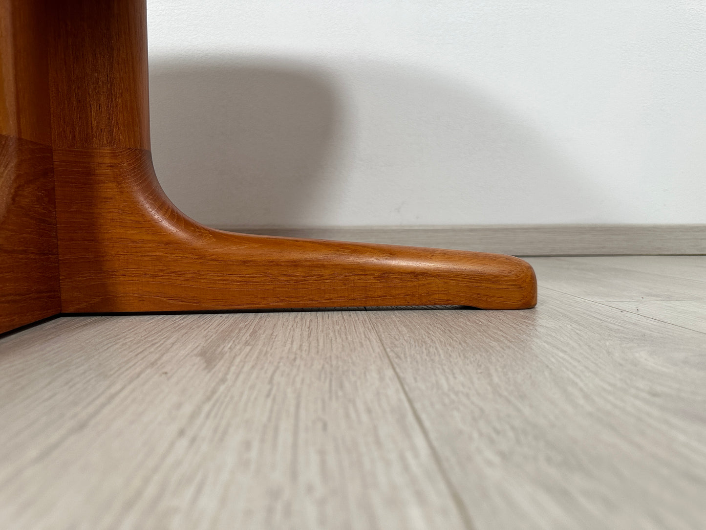 Dänischer Teak Couchtisch / Beistelltisch by Glostrup, 1960er