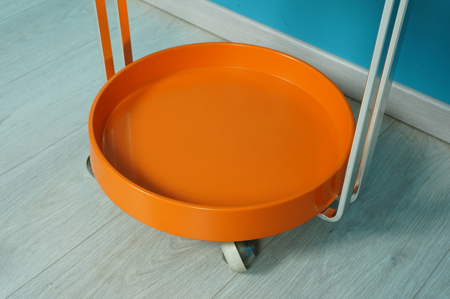 Space Age Servierwagen / Teewagen / Rollwagen orange, 1970er