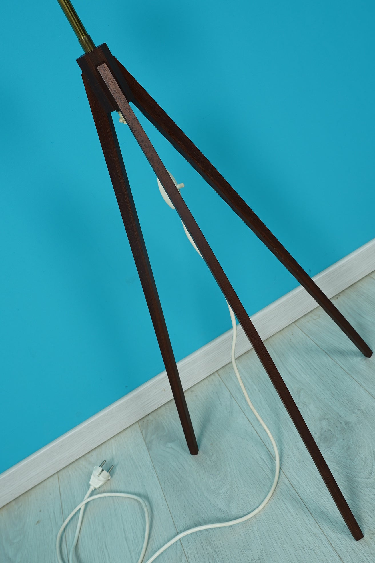Midcentury Teak Tripod Stehlampe von Aro Leuchten, 60er 70er