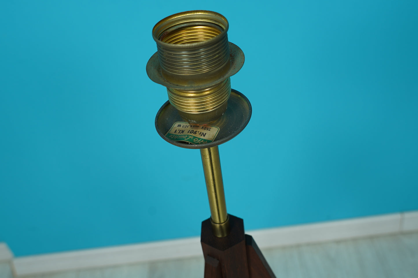 Midcentury Teak Tripod Stehlampe von Aro Leuchten, 60er 70er