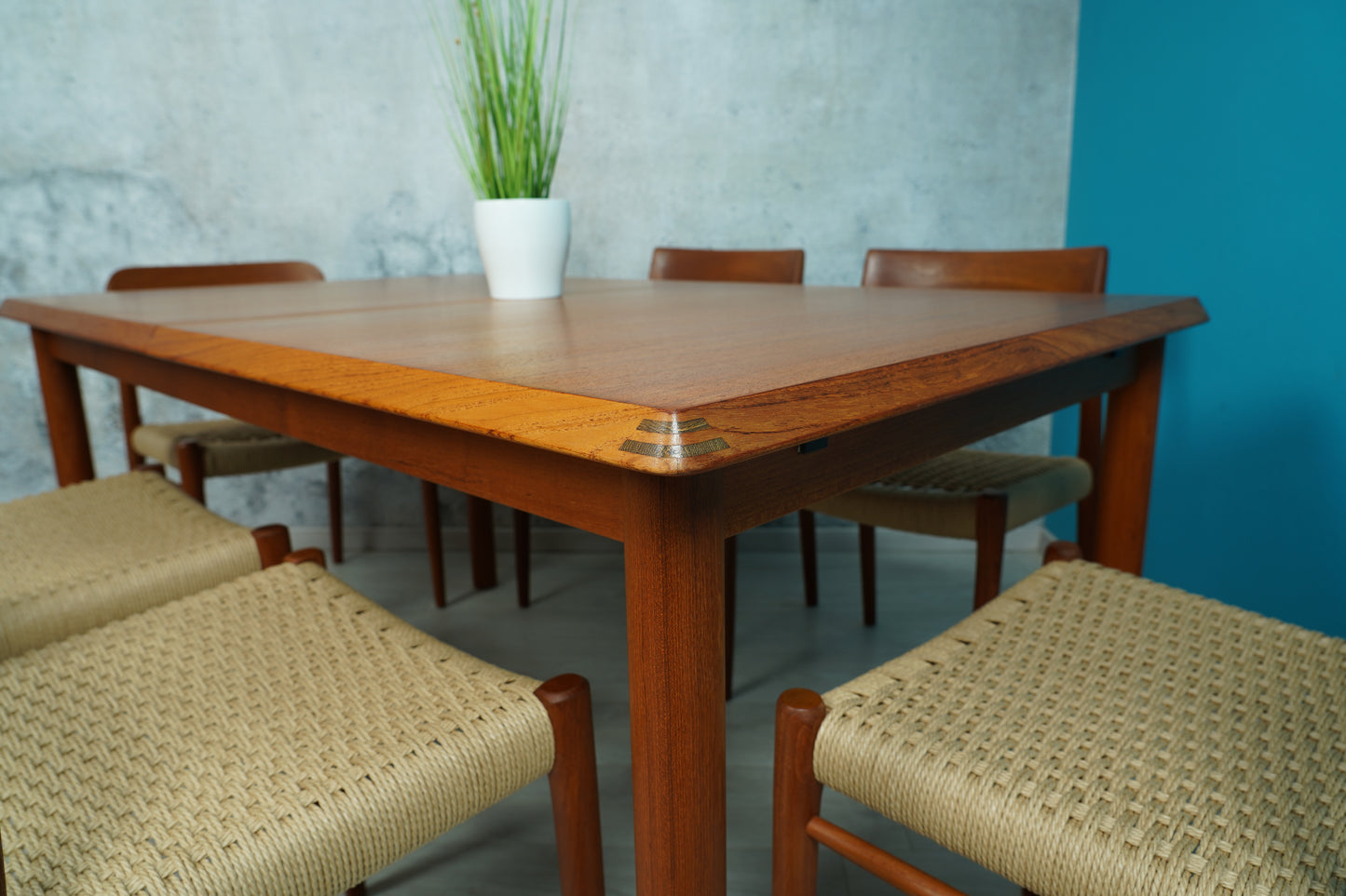 Dänischer Mid-Century Esstisch aus Teak 200cm, 1960er