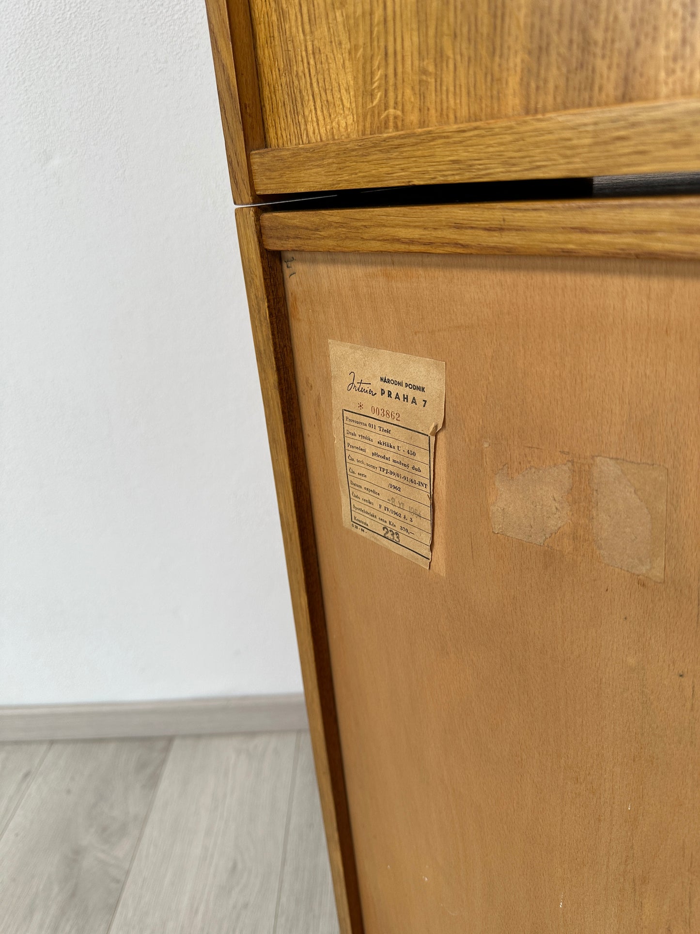 Kommode / Anrichte / Vitrine U-450 by Jiří Jiroutek für Interier Praha, 1960er