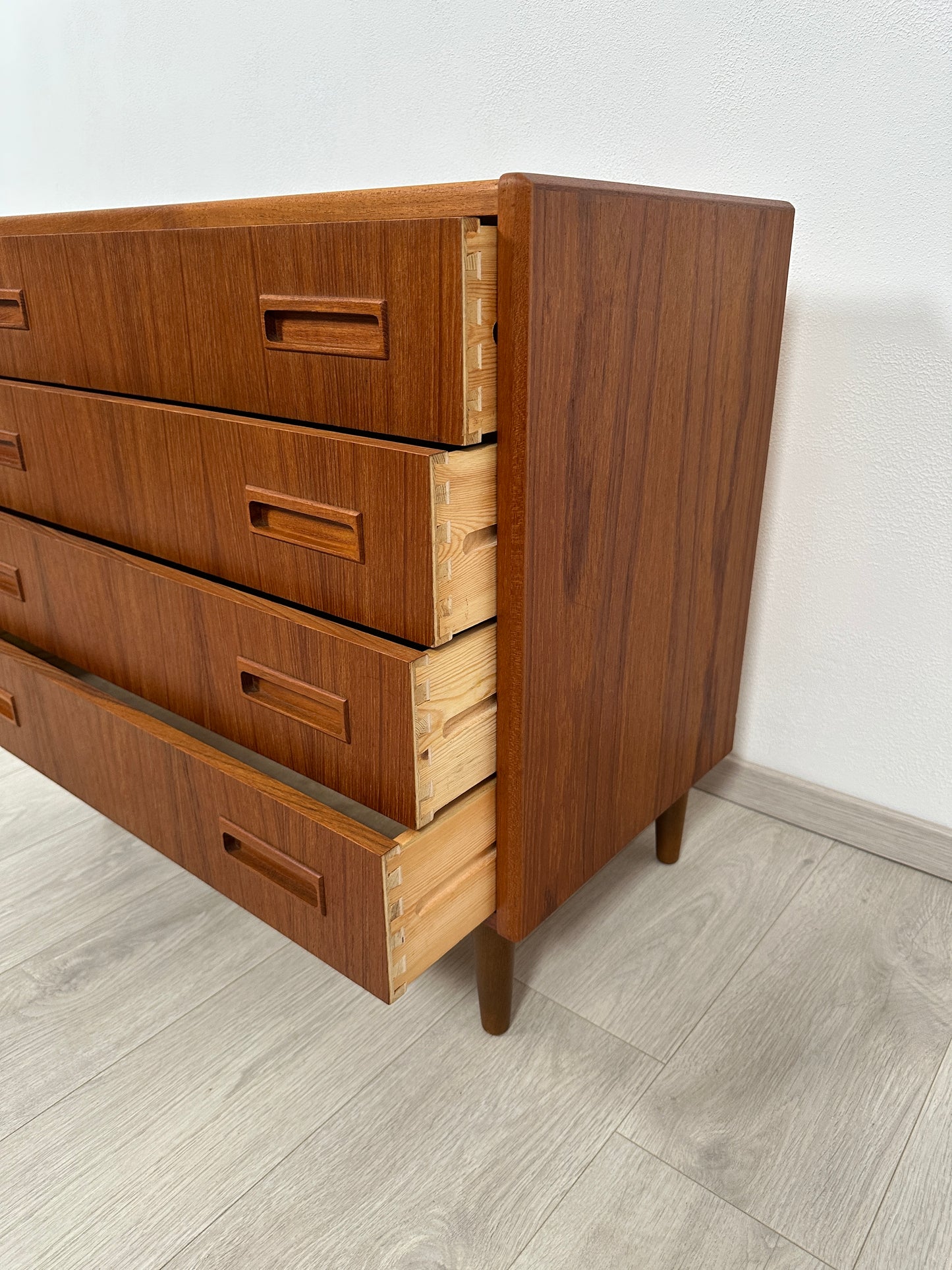 Dänische Teak Kommode mit 4 Schubladen, 1960er