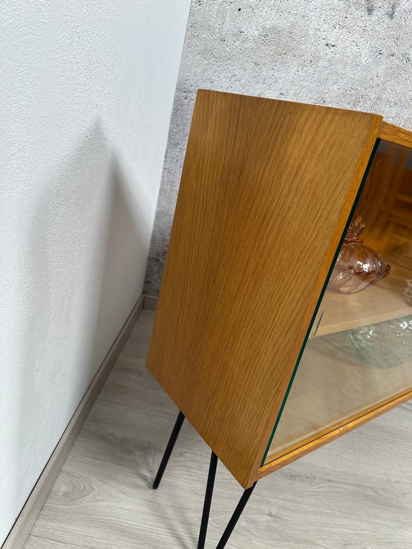 Kommode / Sideboard auf Hairpins by Jiří Jiroutek für Interier Praha, 1960er