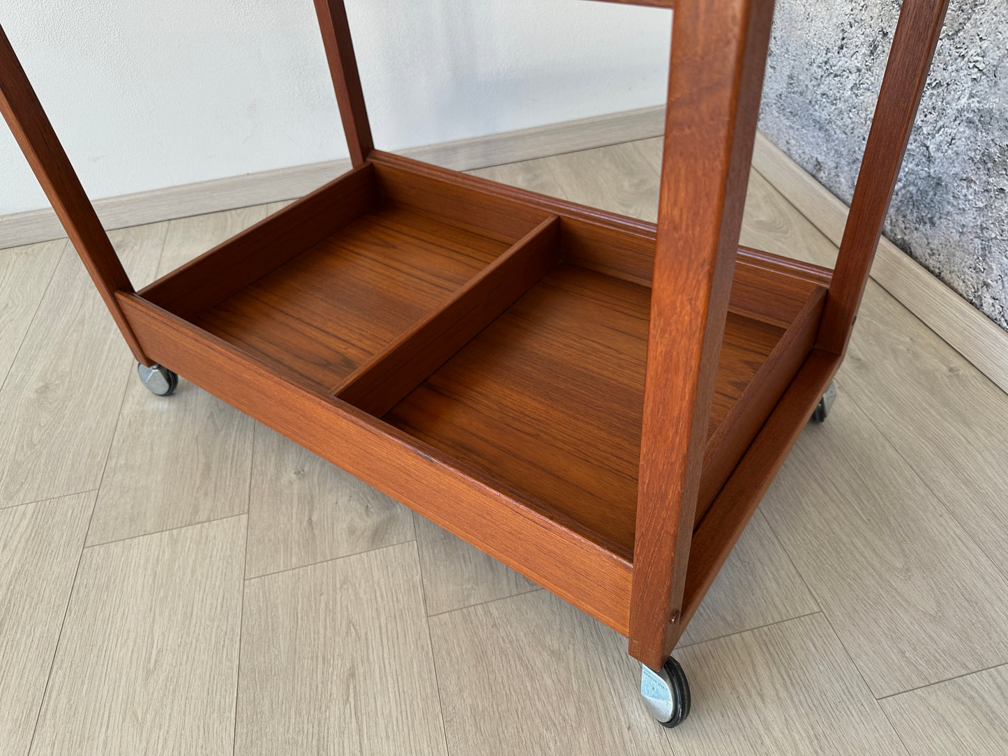Danish Teak Barwagen / Beistelltisch auf Rollen by Vildbjerg, 60er