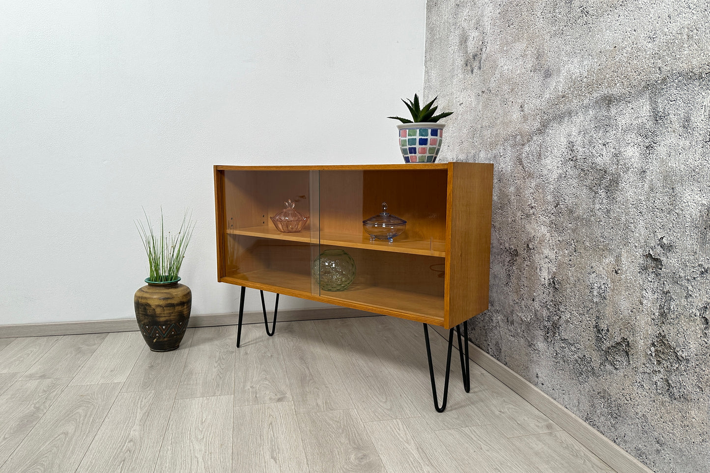 Kommode / Sideboard auf Hairpins by Jiří Jiroutek für Interier Praha, 1960er