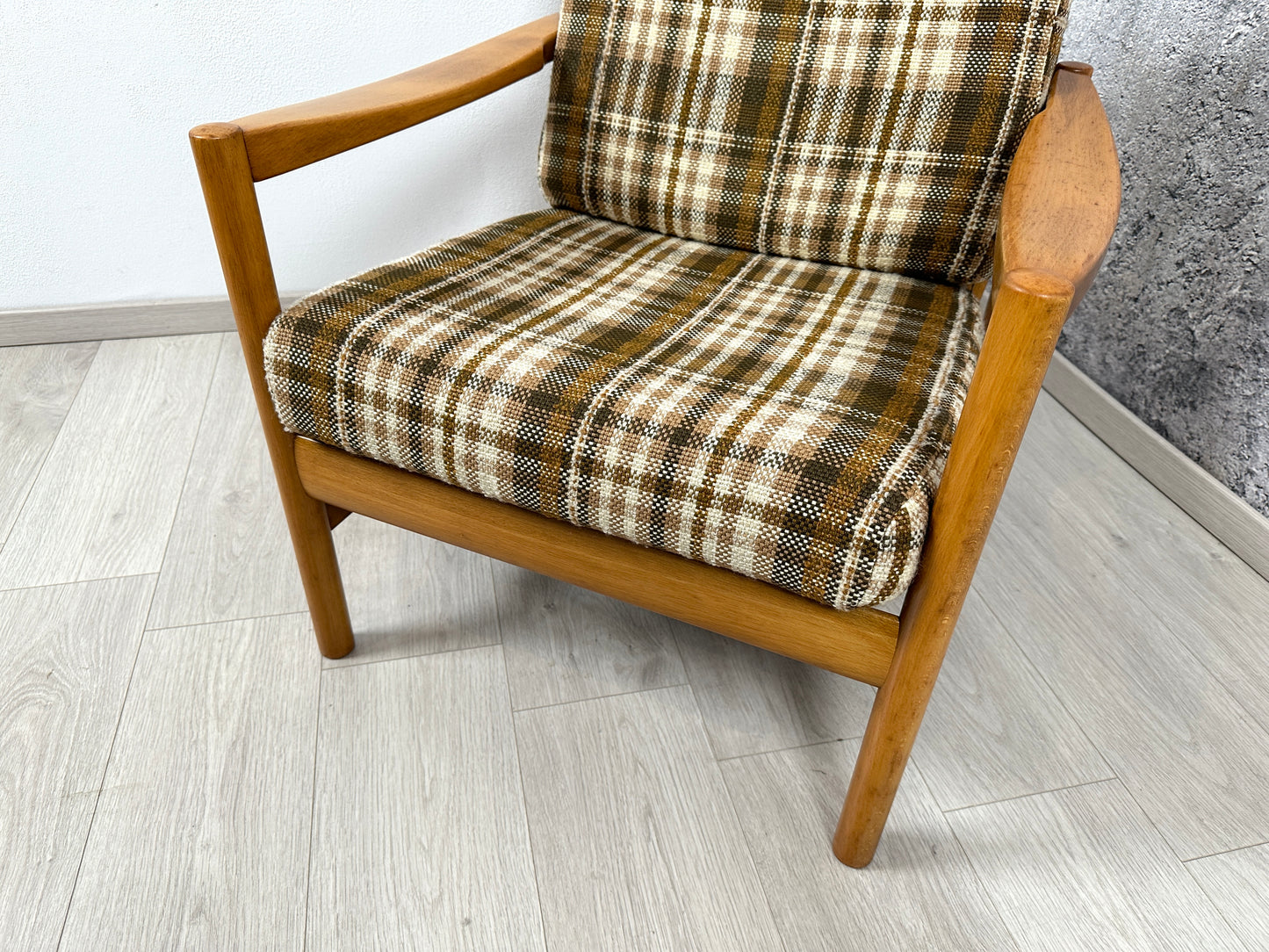 (2 von 2) Armlehnensessel / Easy Chair Knoll Antimott, 1960er