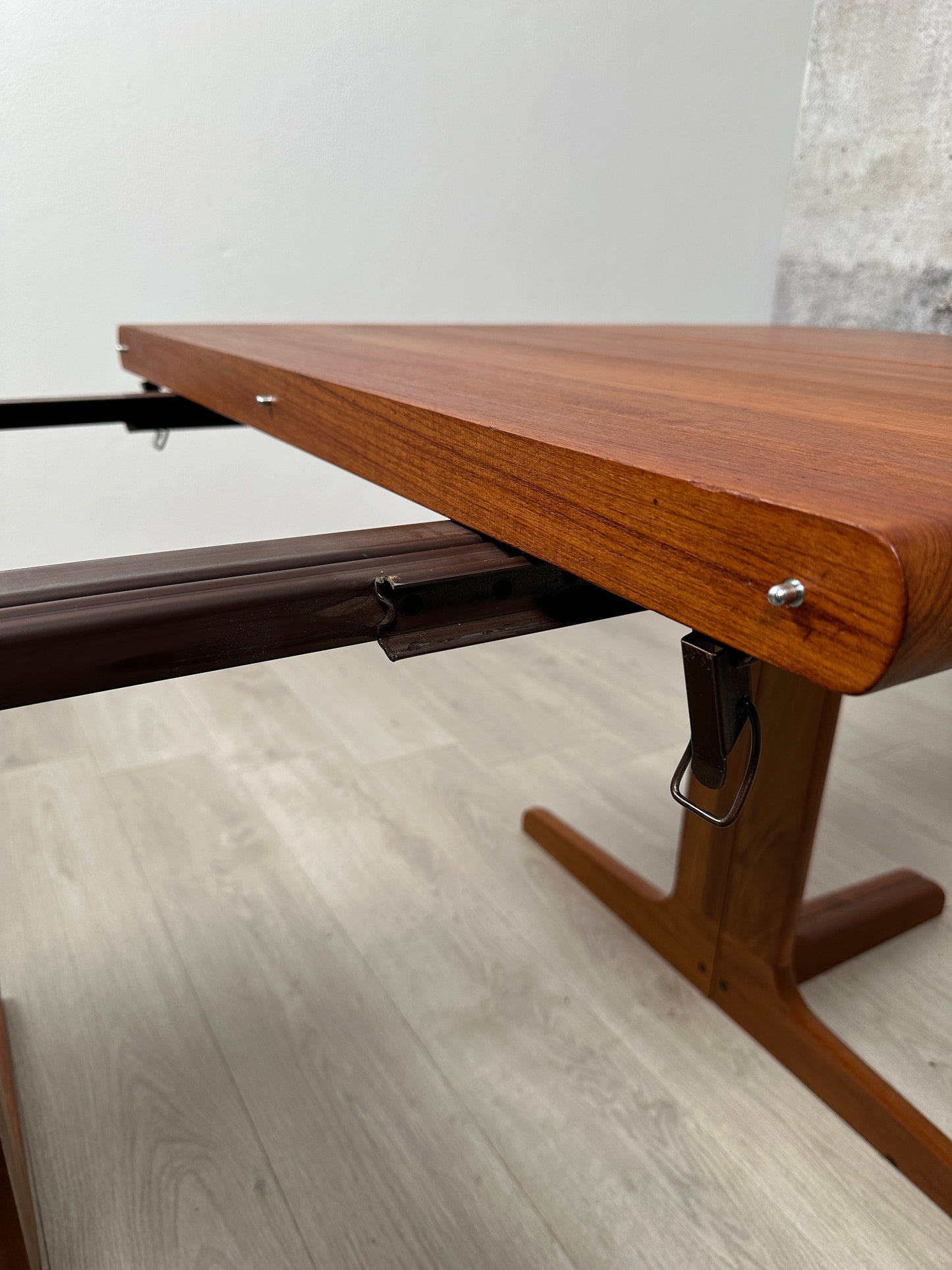 Ausziehbarer Teak Esstisch bis 219cm im Danish Design, 1980er