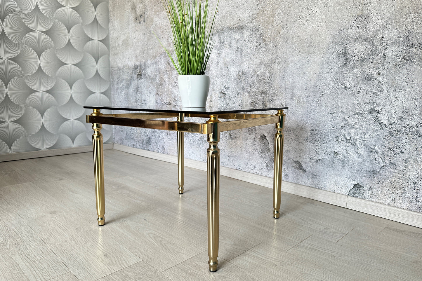 Couchtische / Beistelltische Eckig aus Glas/Messing im Hollywood Regency Stil, 1970er