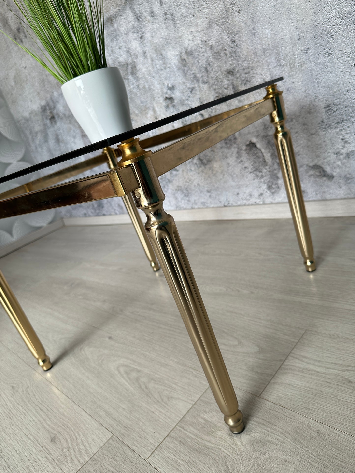 Couchtische / Beistelltische Eckig aus Glas/Messing im Hollywood Regency Stil, 1970er