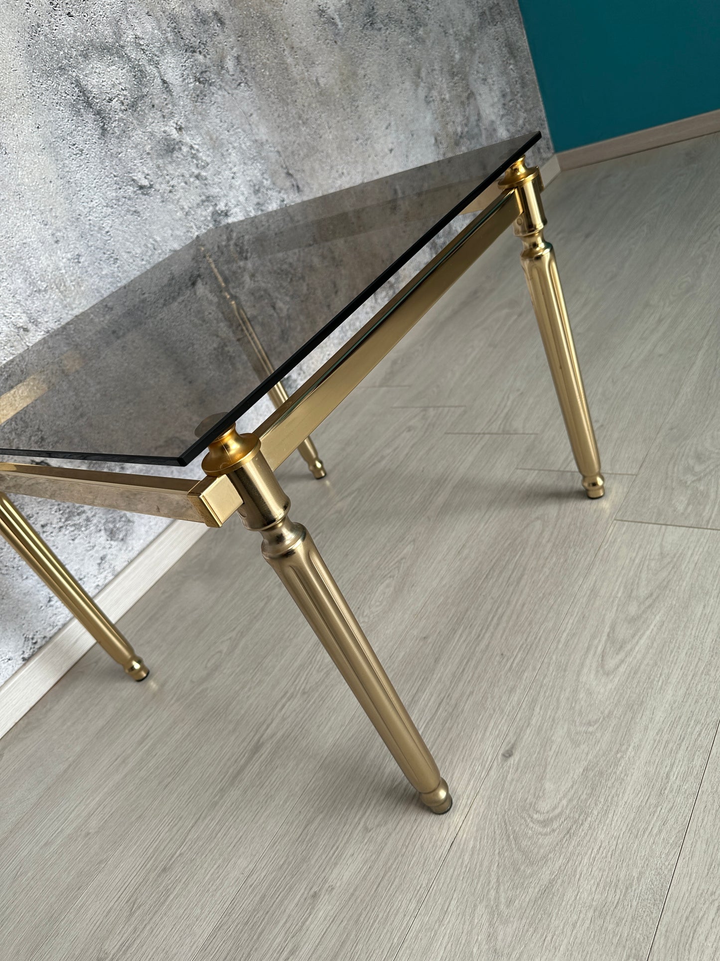 Couchtische / Beistelltische Eckig aus Glas/Messing im Hollywood Regency Stil, 1970er