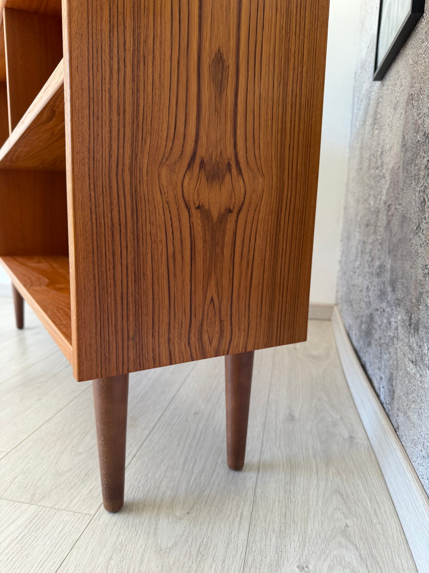 Danish Teak Kommode / Sideboard by Hundevad