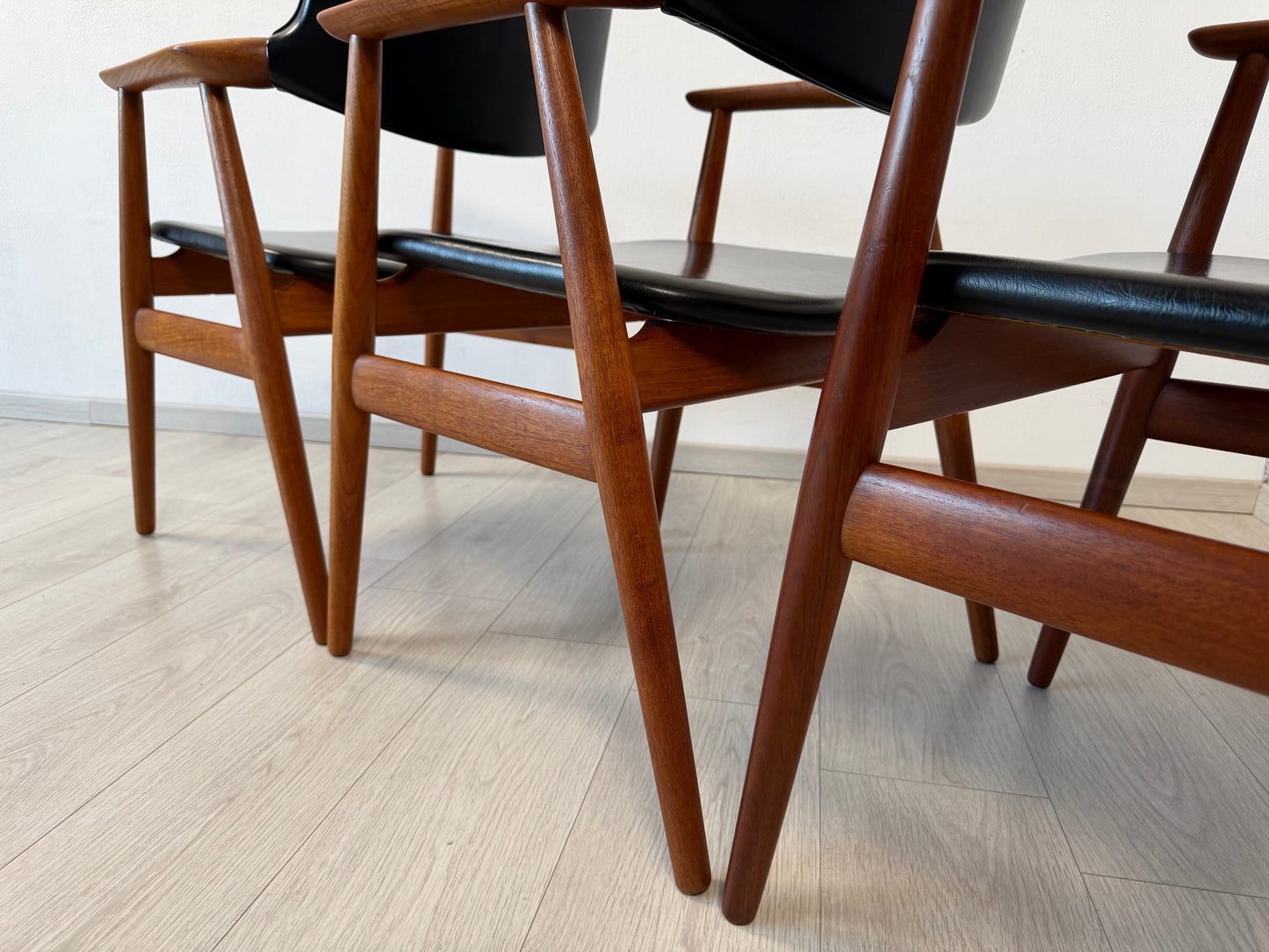 Teak Armlehnstuhl GM11 by Svend Age Eriksen für Glostrup, 60er