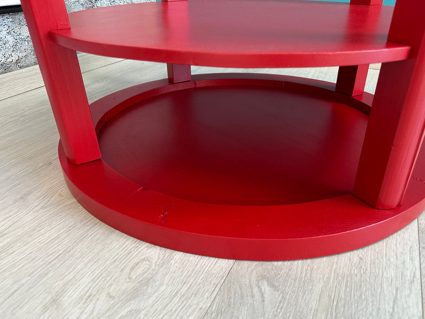 Roter DDR Couchtisch / Beistelltisch / Ablagetisch / Blumenbank DIY