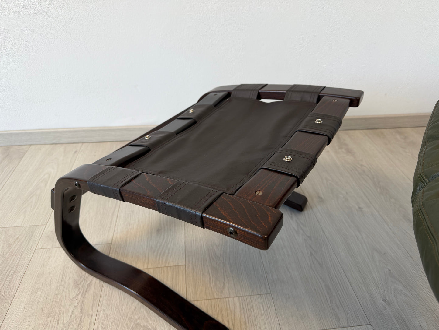 Norwegischer Leder Lounge Sessel + Ottomane by Hove, 70er
