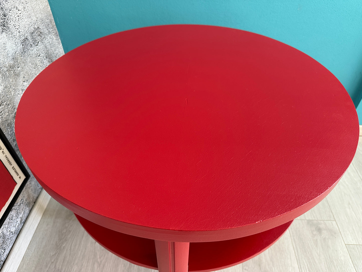 Roter DDR Couchtisch / Beistelltisch / Ablagetisch / Blumenbank DIY