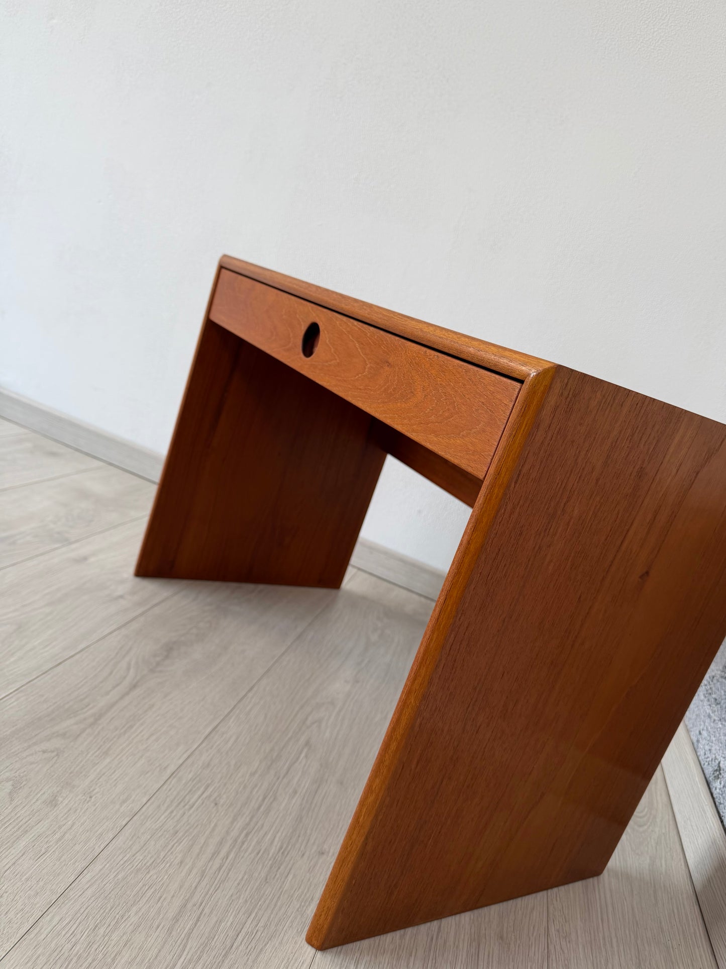 Teak Beistelltisch I Nachttisch im Danish Design, 1960er