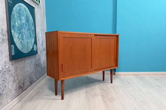 Danish Teak Kommode / Sideboard by Hundevad