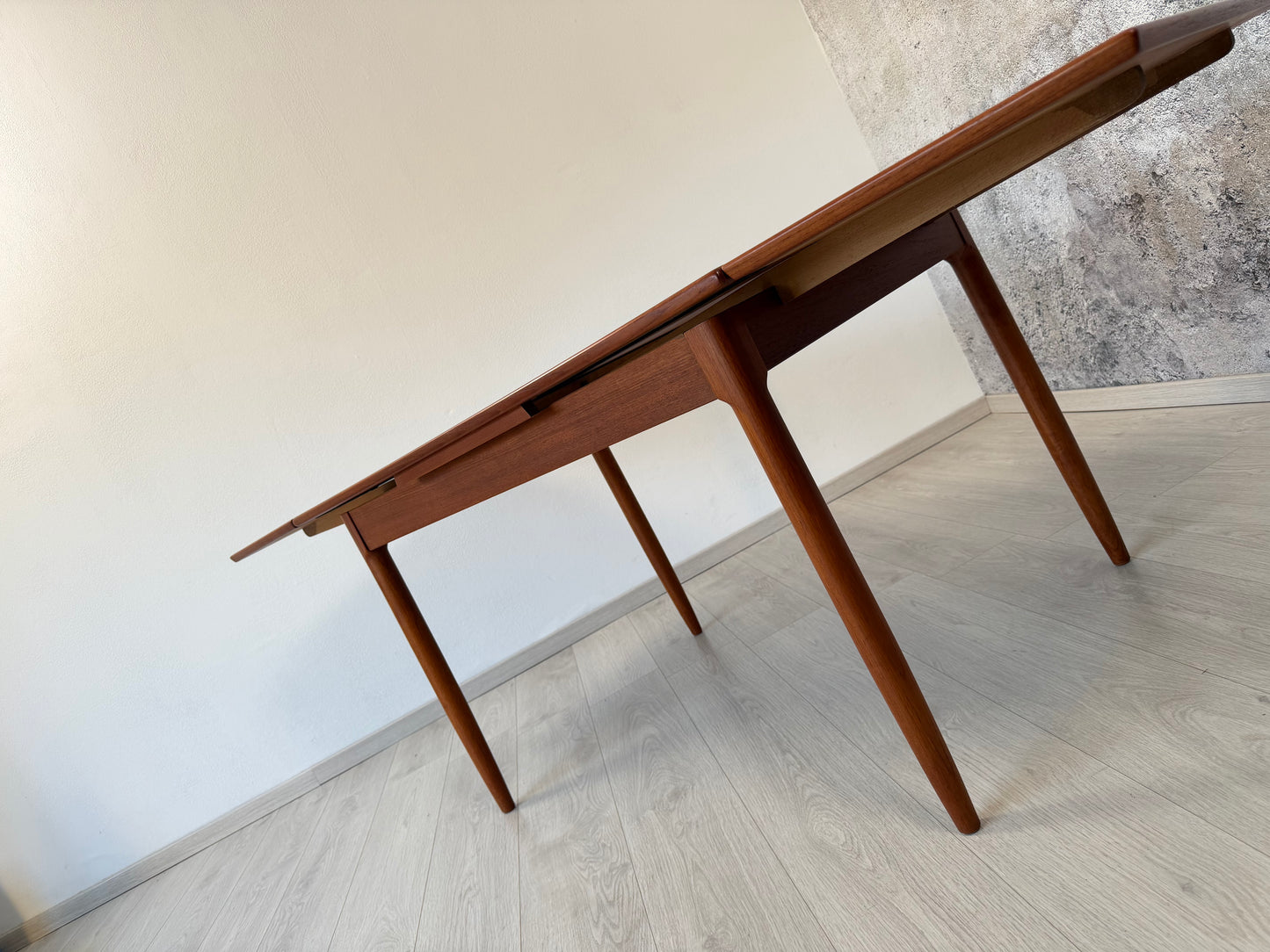 Dänischer Mid Century Teak Esstisch, 1960er