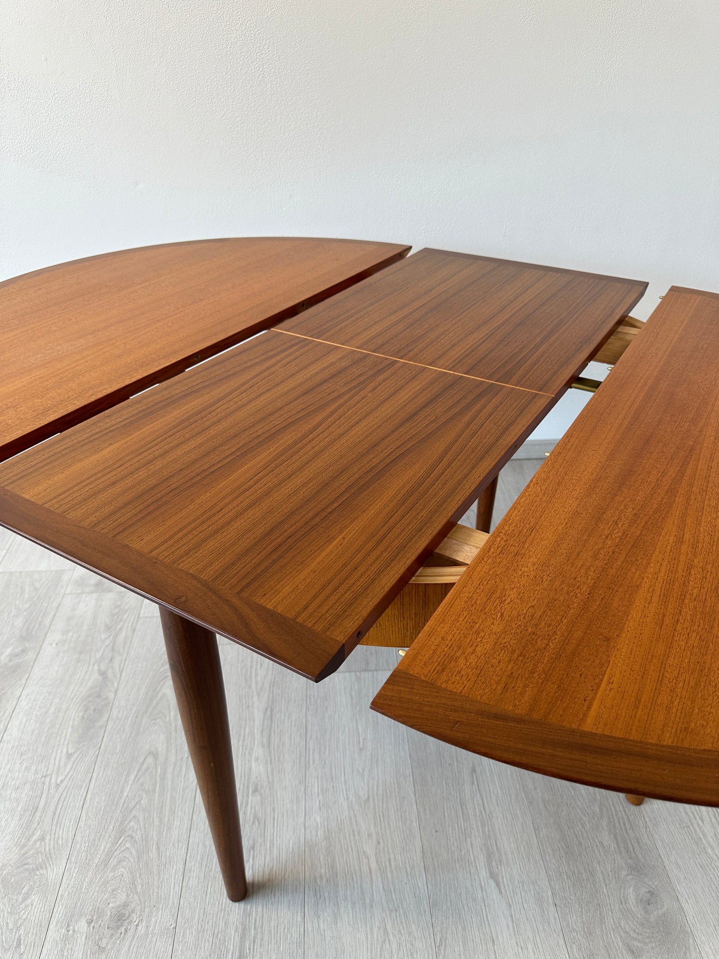 Erweiterbarer Mid-Century Teakholz Esstisch by Lübke, 1960er