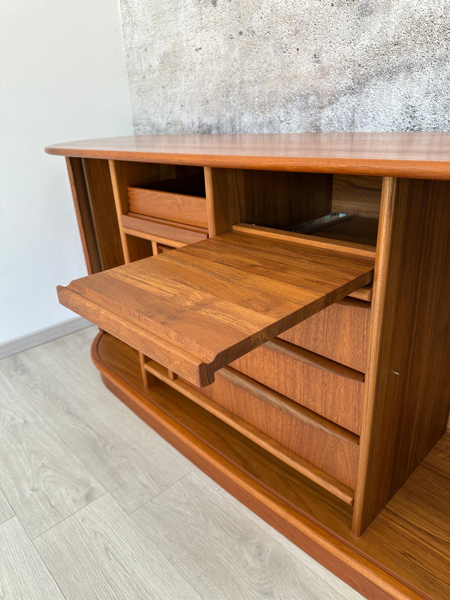Danish Teak Kommode / Sideboard by Dyrlund 181cm, 1960er