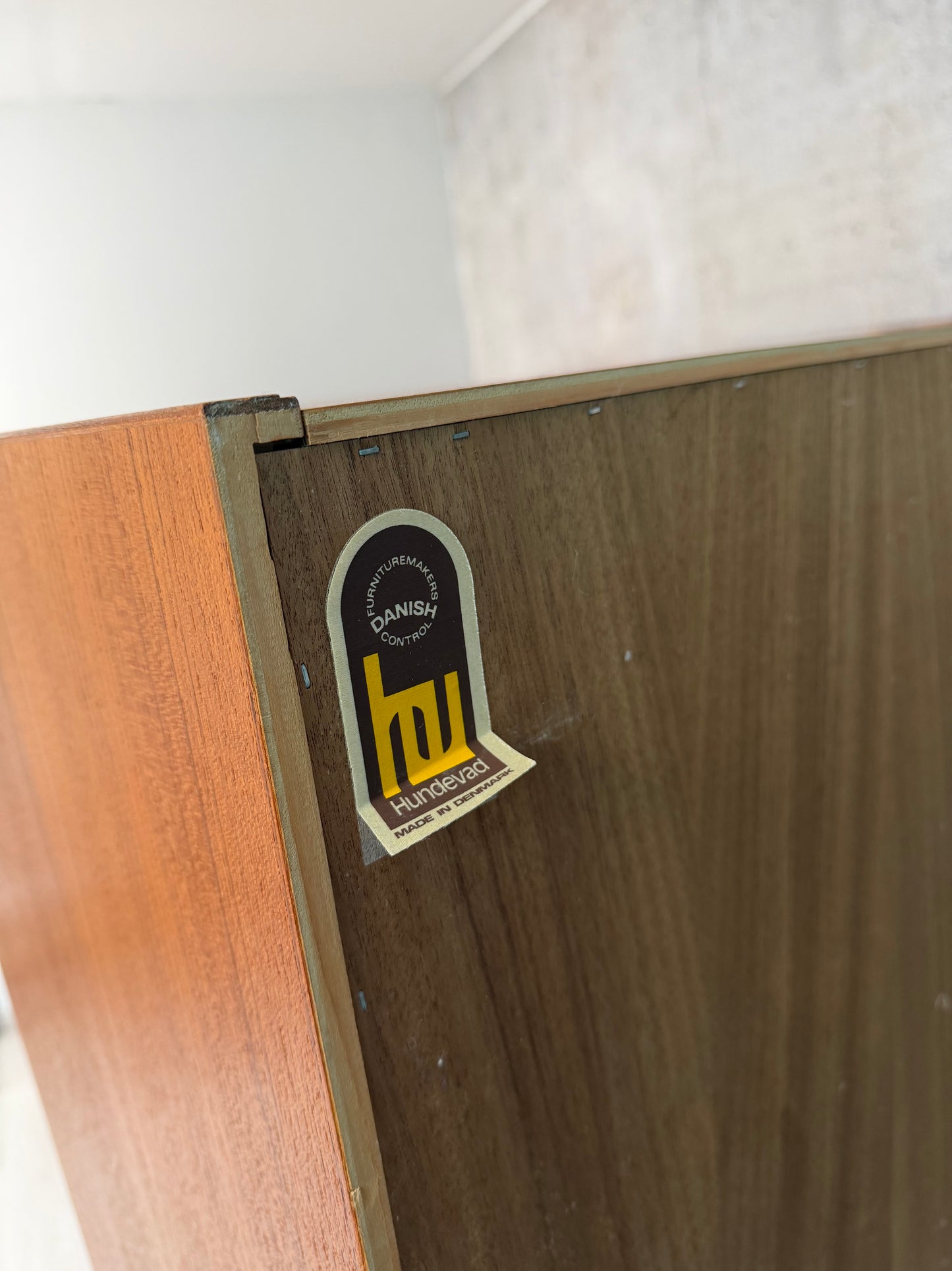 Danish Teak Regal / Regalwand by Hundevad, 1970er