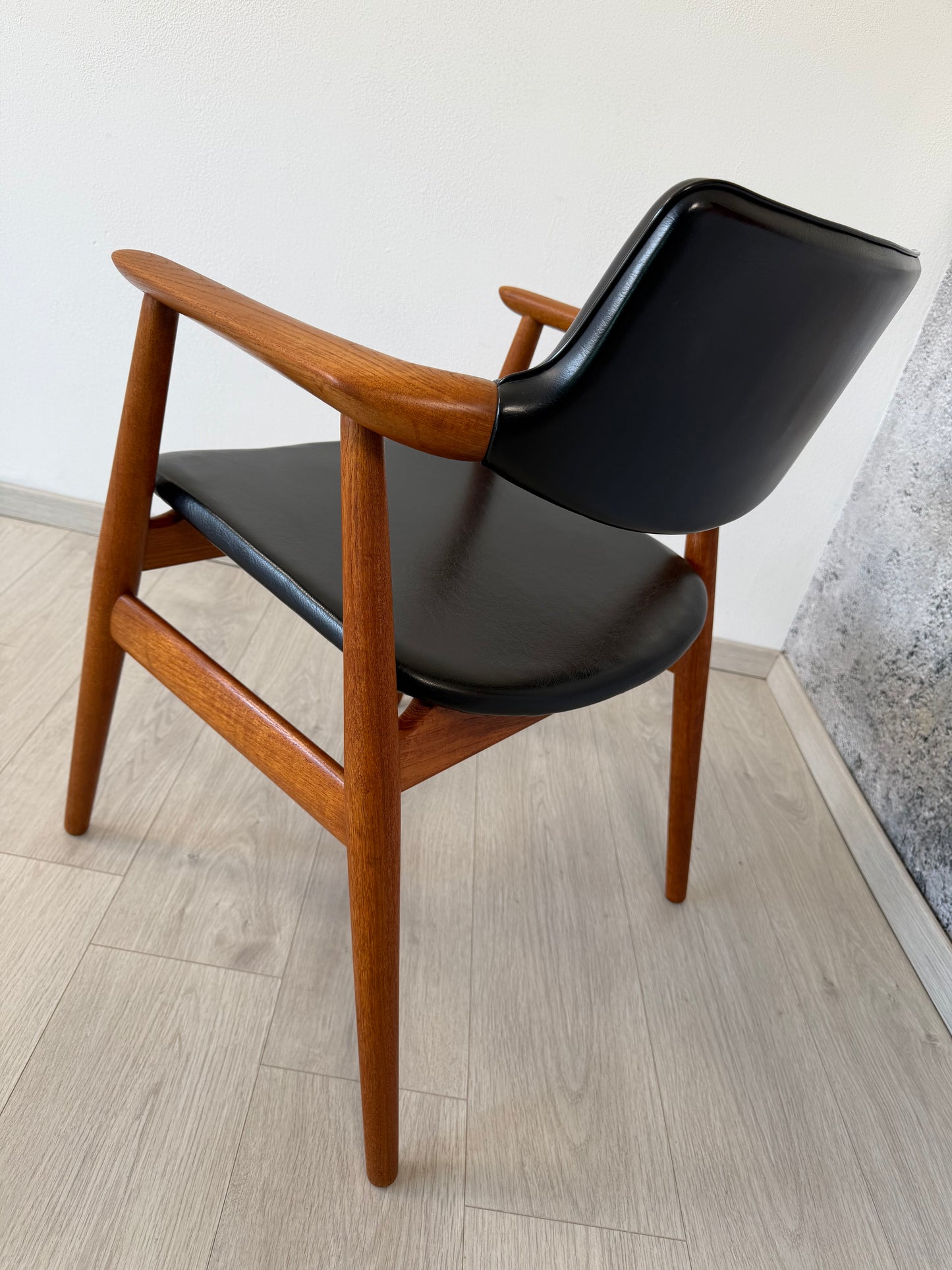 Teak Armlehnstuhl GM11 by Svend Age Eriksen für Glostrup, 60er