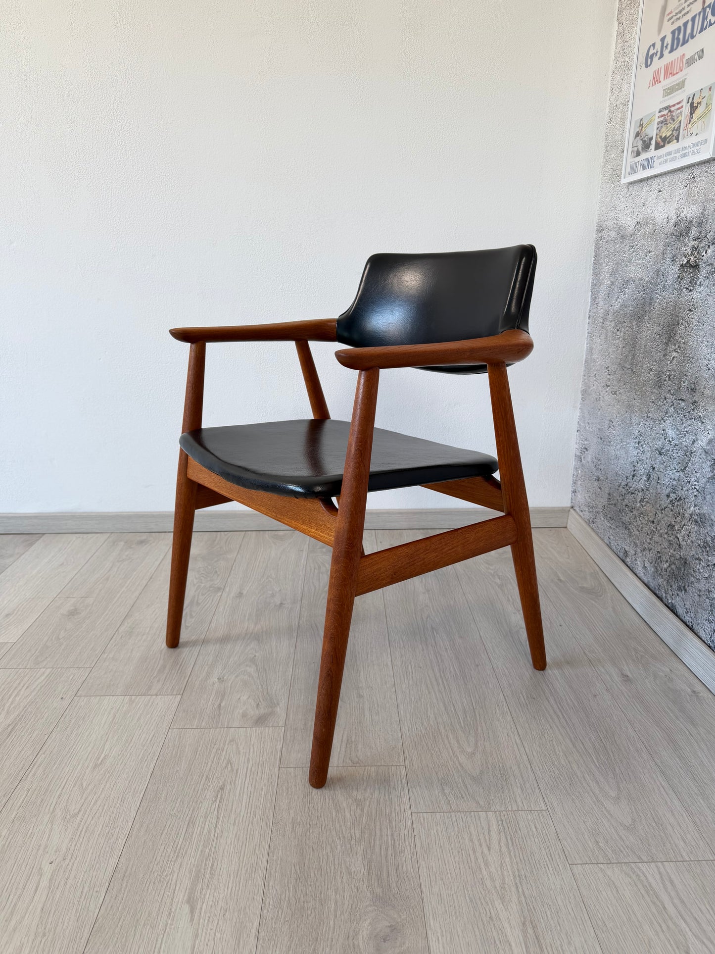 Teak Armlehnstuhl GM11 by Svend Age Eriksen für Glostrup, 60er