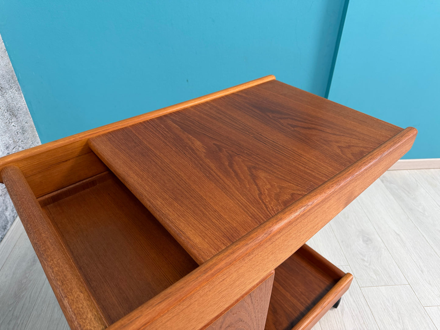 Danish Teak Servierwagen / Barwagen by Bornholm, 70er