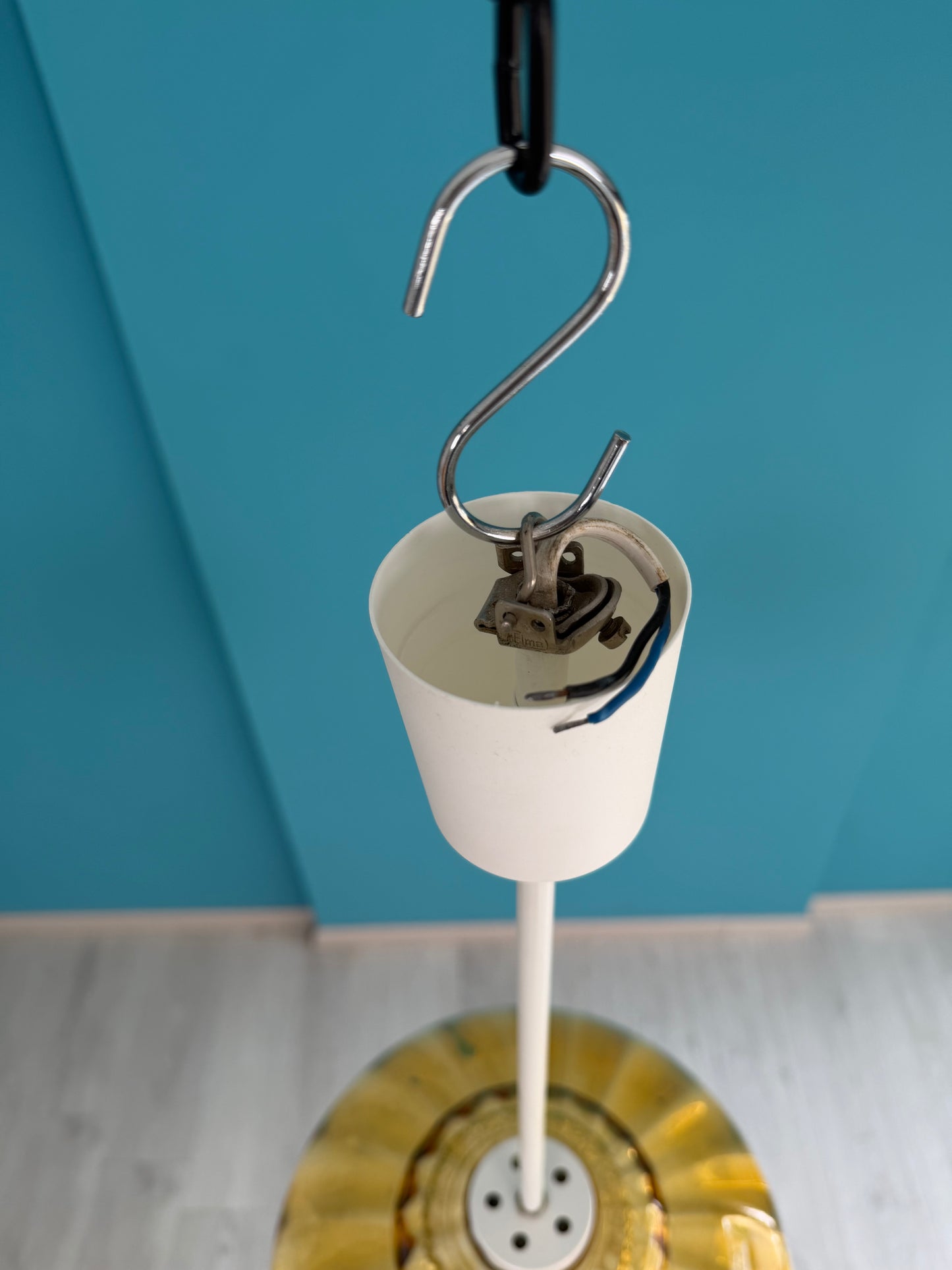 Mid-Century / Space-Age Hängelampe – bernsteinfarbenes Glas , 60er/70er
