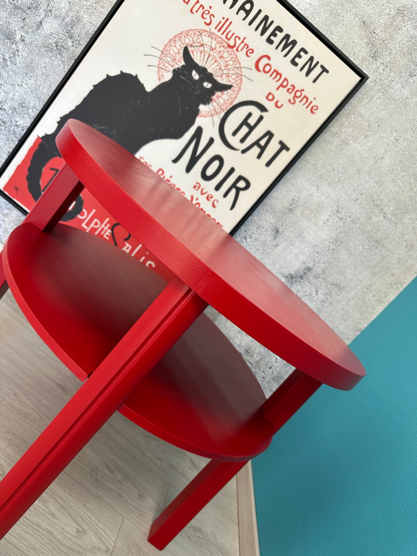 Roter DDR Couchtisch / Beistelltisch / Ablagetisch / Blumenbank DIY
